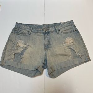 Womens Gap Sexy Boyfriend Shorts Size 8 29R Light wash Destroyed  SG